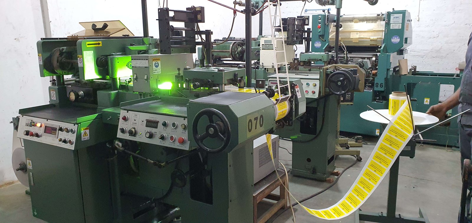 ONDA OPM W 150 | FLAT BED LABEL PRINTING MACHINE FROM MK PRINTECS MACHINERY